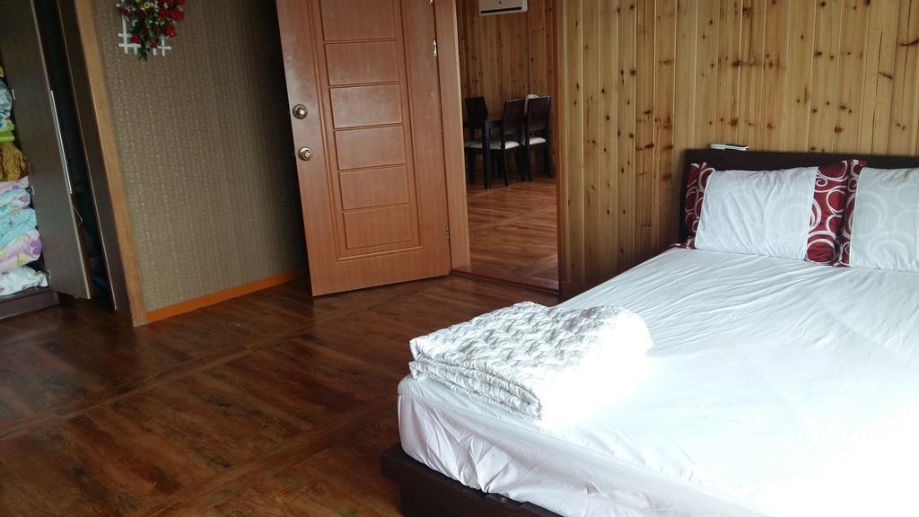 Seaside House Pension Szogüpho Szoba fotó