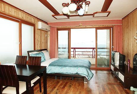 Seaside House Pension Szogüpho Szoba fotó